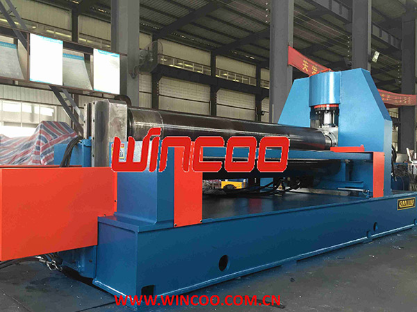 Máquina laminadora de placa hidráulica simétrica com três rolos